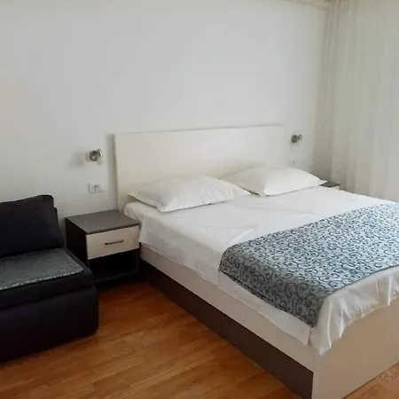 Pezo - Premium With Balcony And Sea View