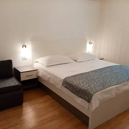 Pezo - Premium With Balcony And Sea View * 바스카보다